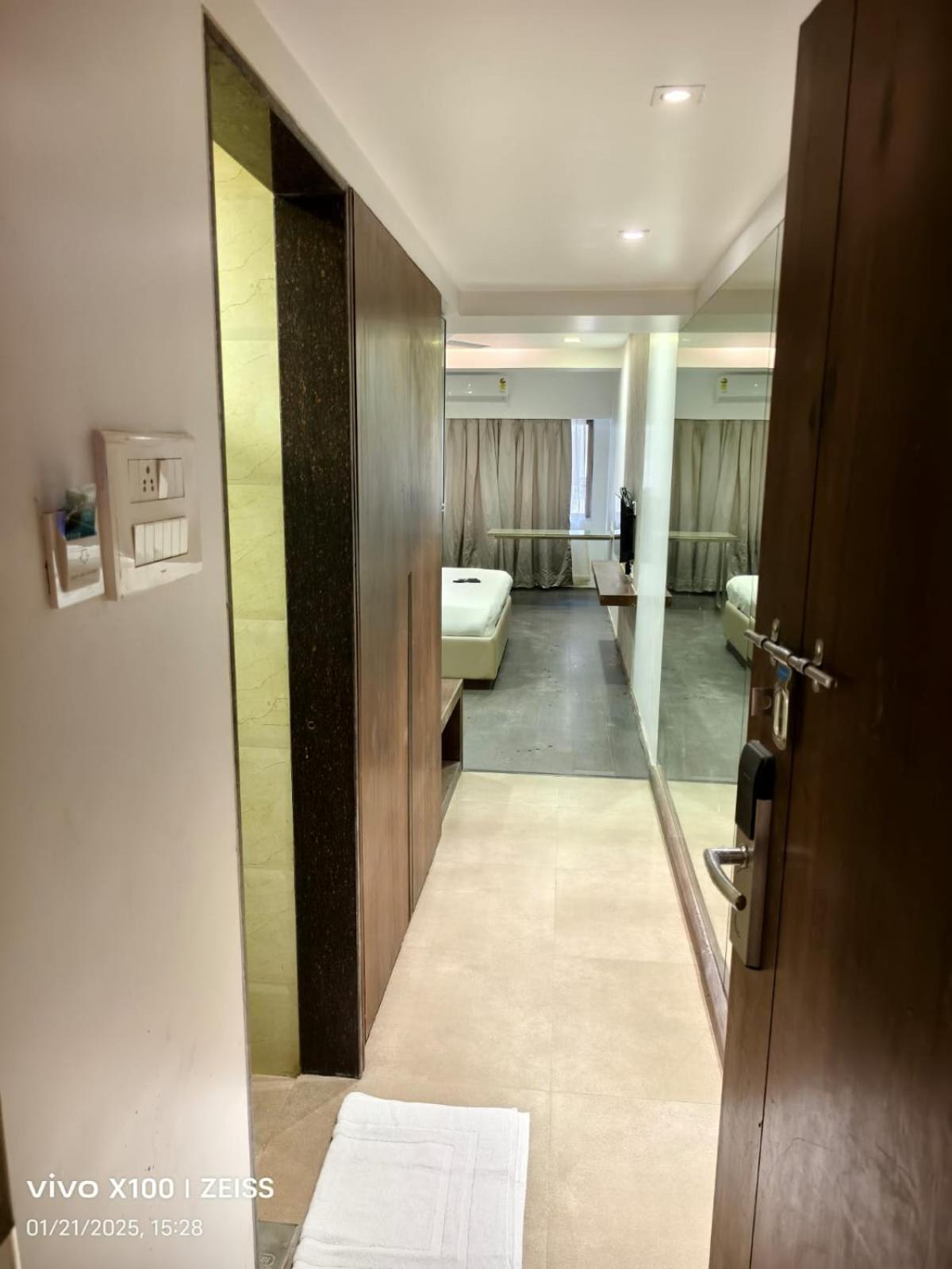 Hotel Dakshin Grandeur Navi Mumbai Exterior foto